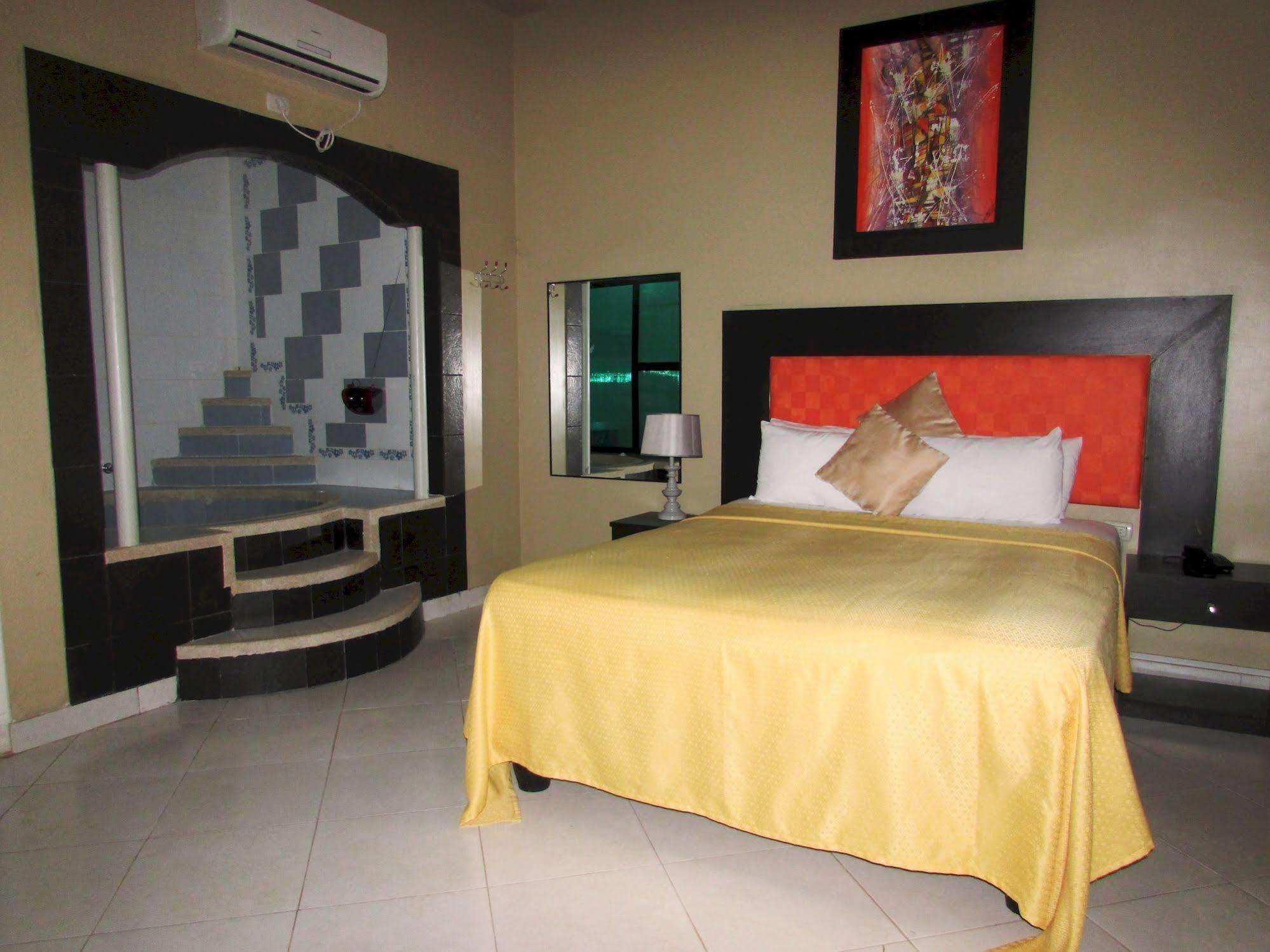 Presidente Hotel 3*